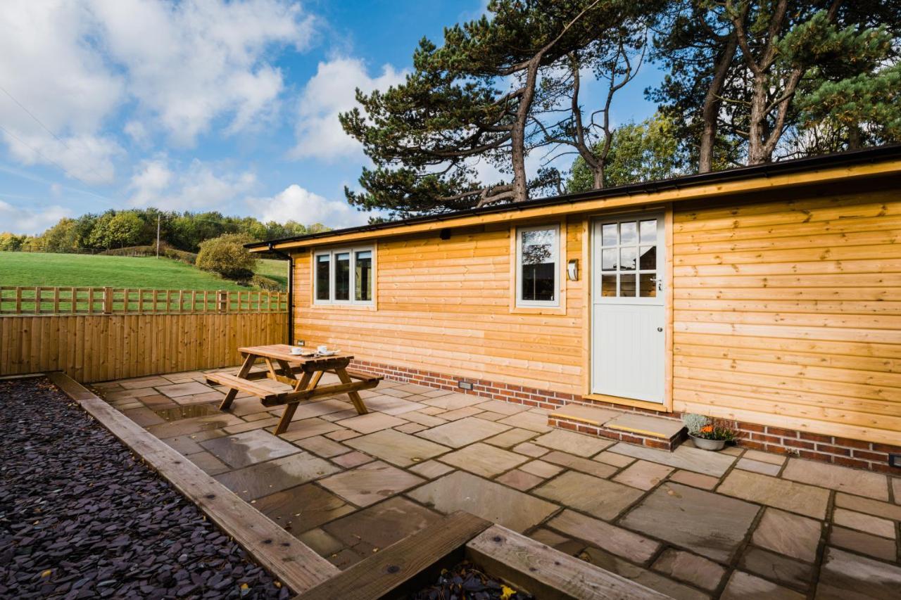 Low Moor Lodge Scarborough Exterior photo